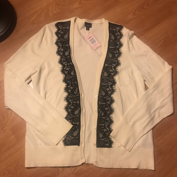 torrid Sweaters - NWT Torrid cream cardigan sweater